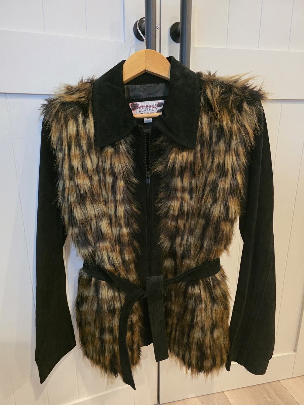 Wilsons Leather Maxima Jacket Womens Large Black Faux Fur Trim Belted Zip